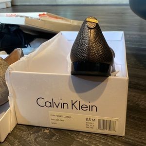 Womens Calvin Klein Brand New in box Elin Foiled lizard flat shoe size 8.5